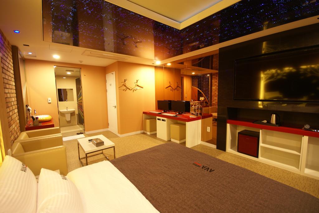 Ava Hotel Čchangwon Exteriér fotografie