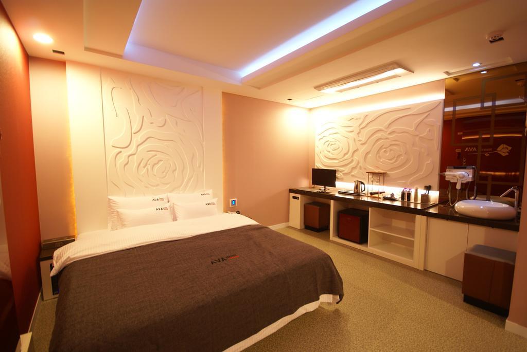 Ava Hotel Čchangwon Exteriér fotografie