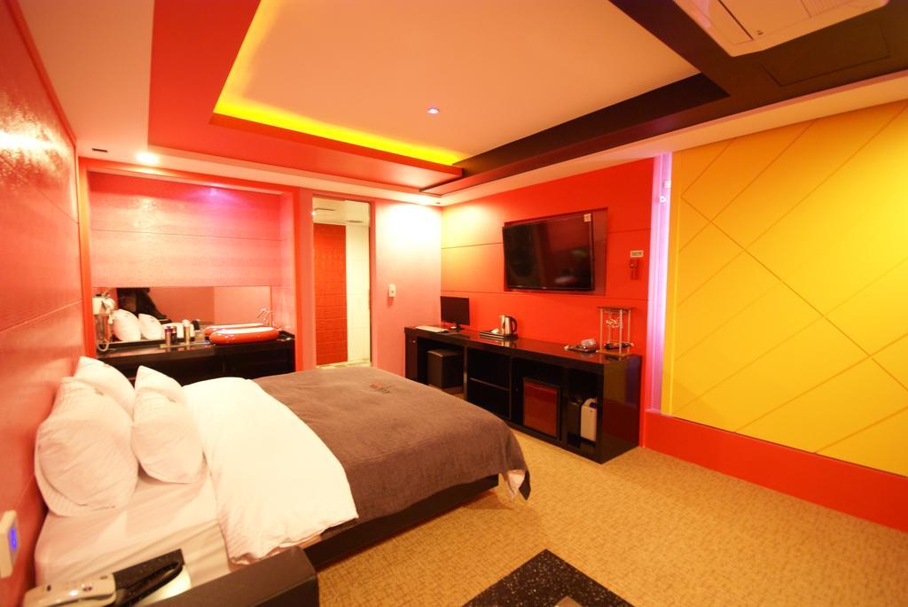 Ava Hotel Čchangwon Exteriér fotografie
